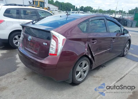 2013 Toyota Prius Persona из США, поврежденный, VIN JTDKN3DU8D5577313